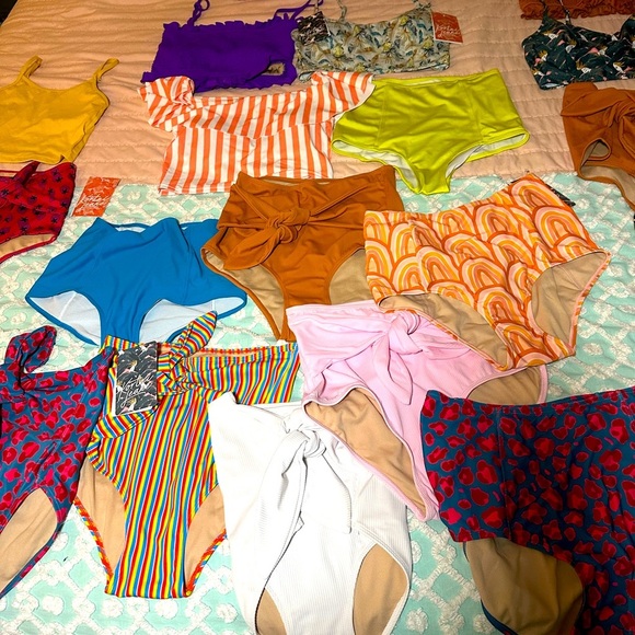 KORTNI JEAN Strappy back swim top “Goldie” Sz XS - Picture 5 of 5